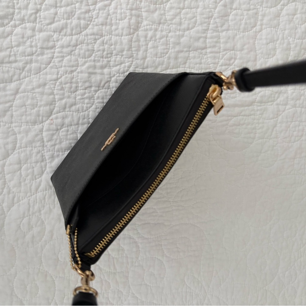 Coach Small Black Crossbody Bag Like New Condition - Picture 12 of 13
